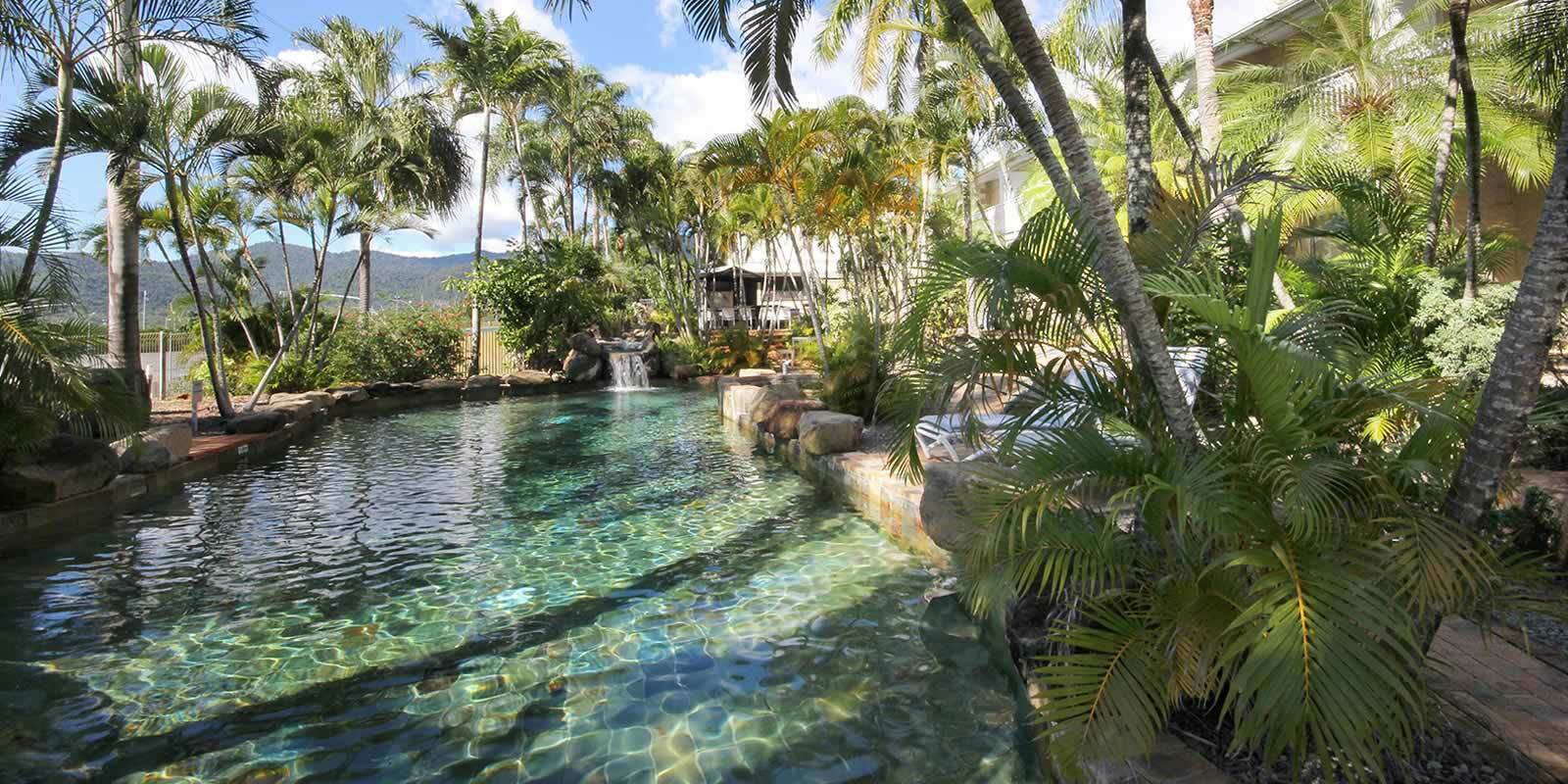Colonial Palms Motor Inn Airlie Beach Zewnętrze zdjęcie